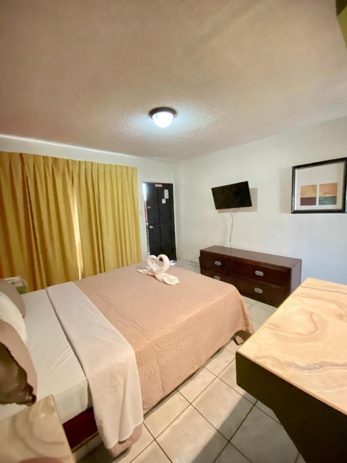 Hotel Los Altos 提华纳 外观 照片