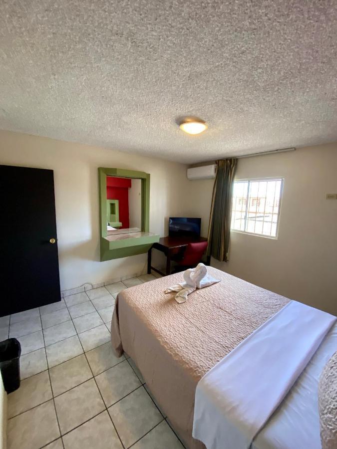 Hotel Los Altos 提华纳 外观 照片