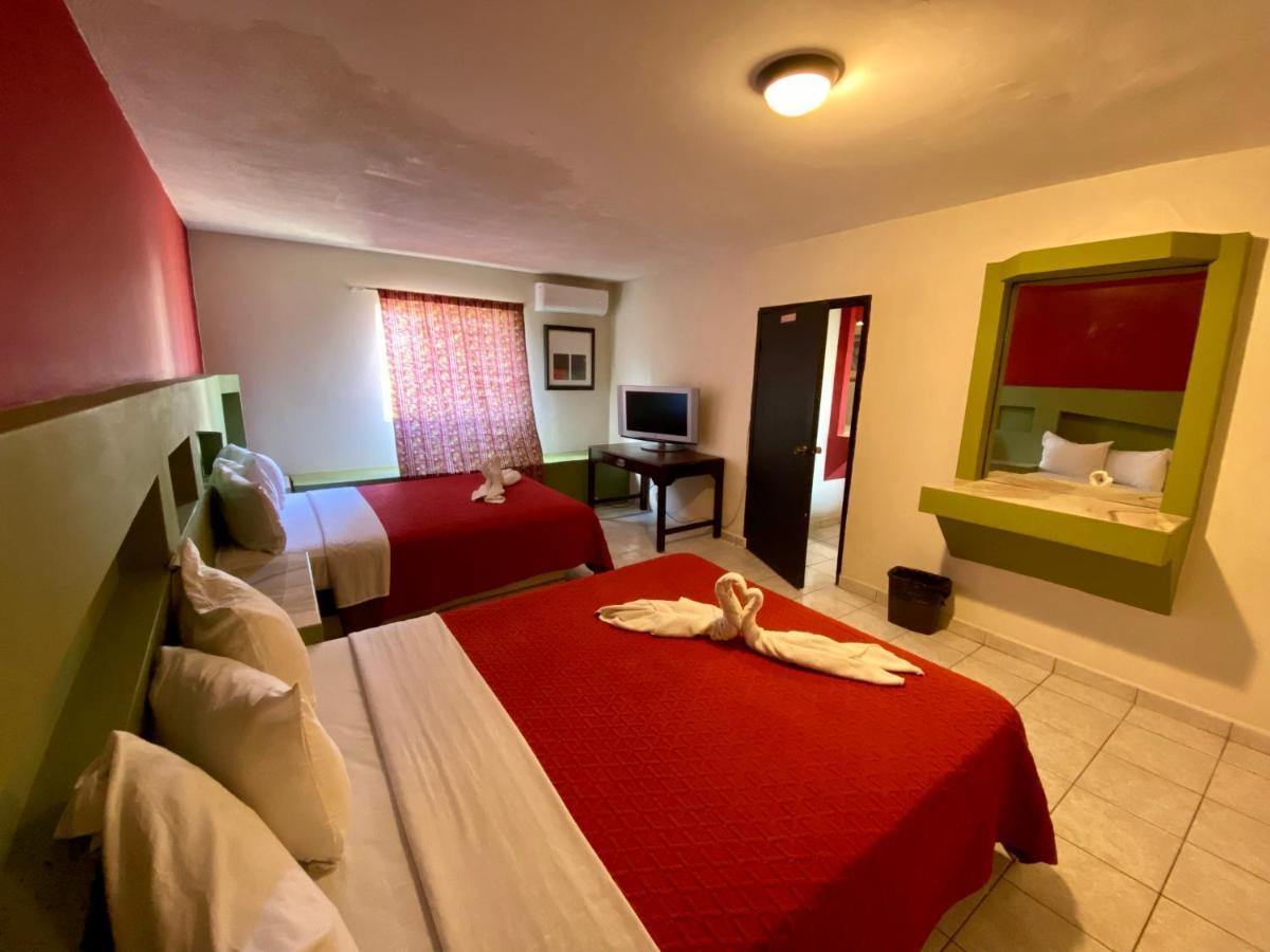 Hotel Los Altos 提华纳 外观 照片