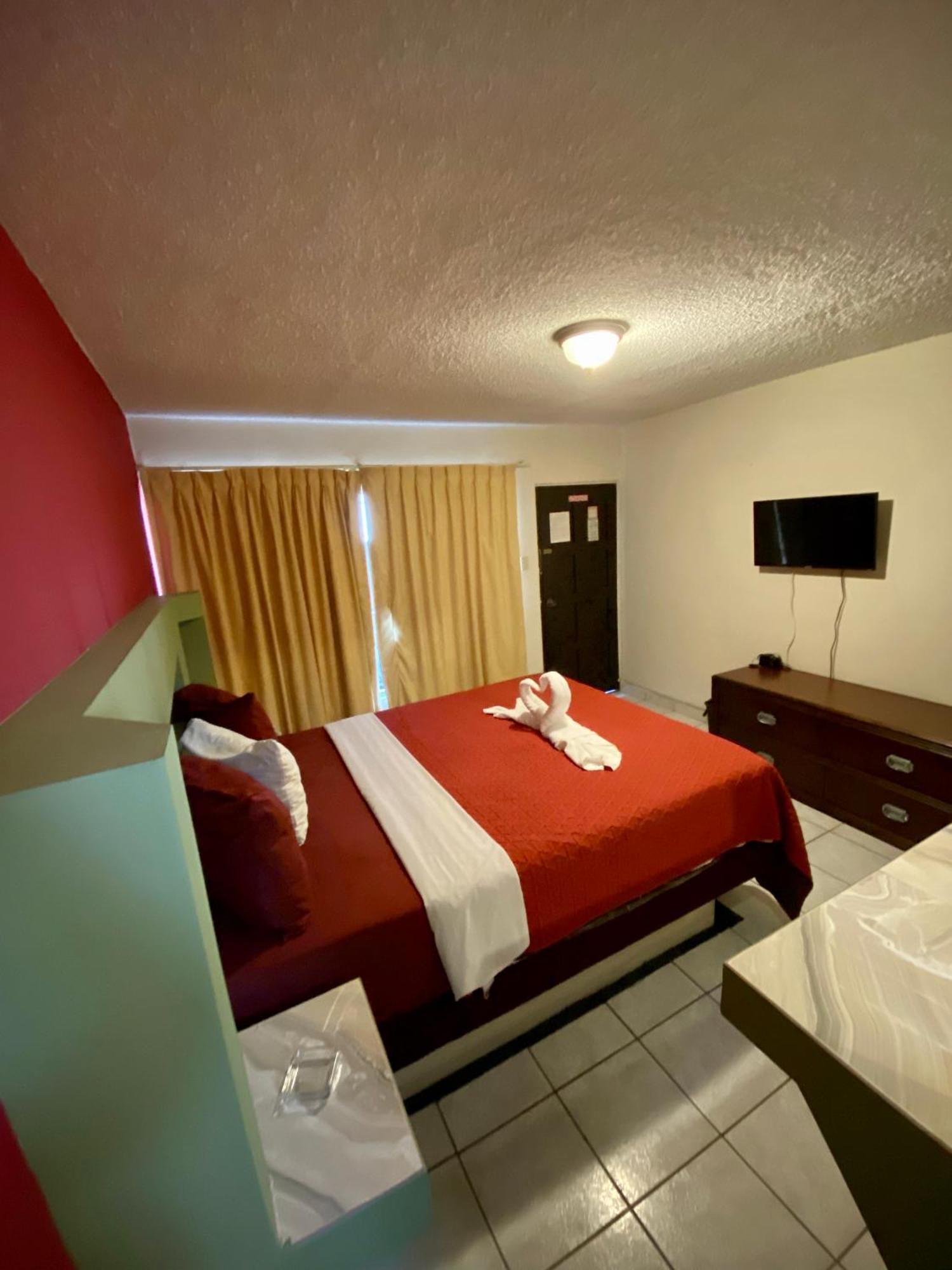 Hotel Los Altos 提华纳 外观 照片