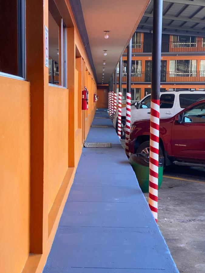 Hotel Los Altos 提华纳 外观 照片